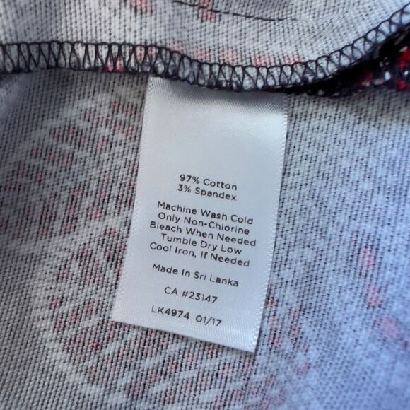 Talbots Woman Pencil Skirt Size 24W Navy Blue/Red/White Floral Print - Picture 12 of 12